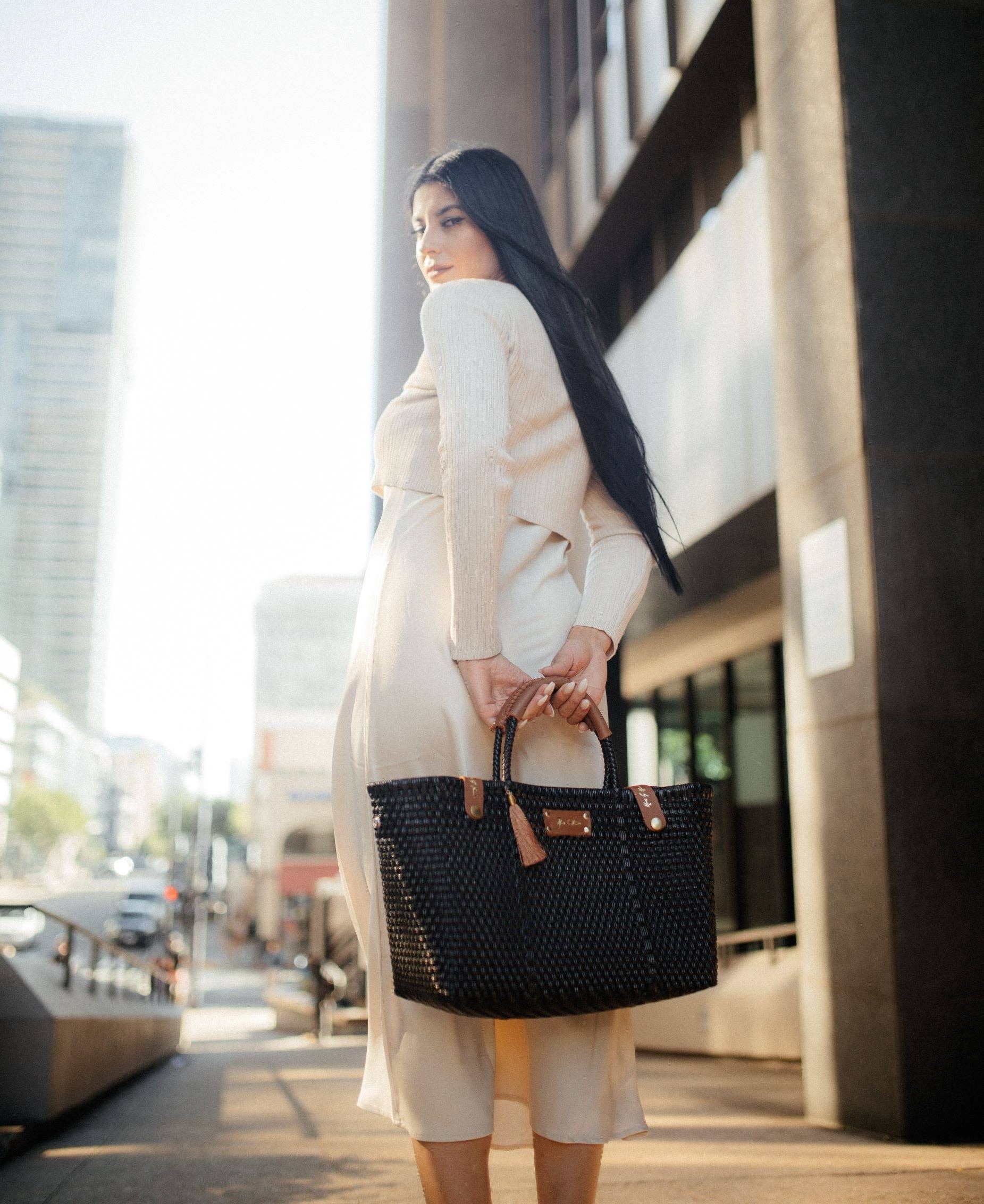 Less Pollution Convertible Handbag -Black Pearl