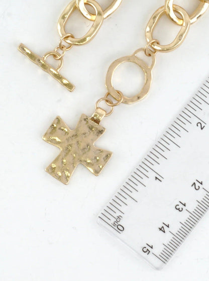 Chunky Hammered Cross Charm Toggle Link Bracelet