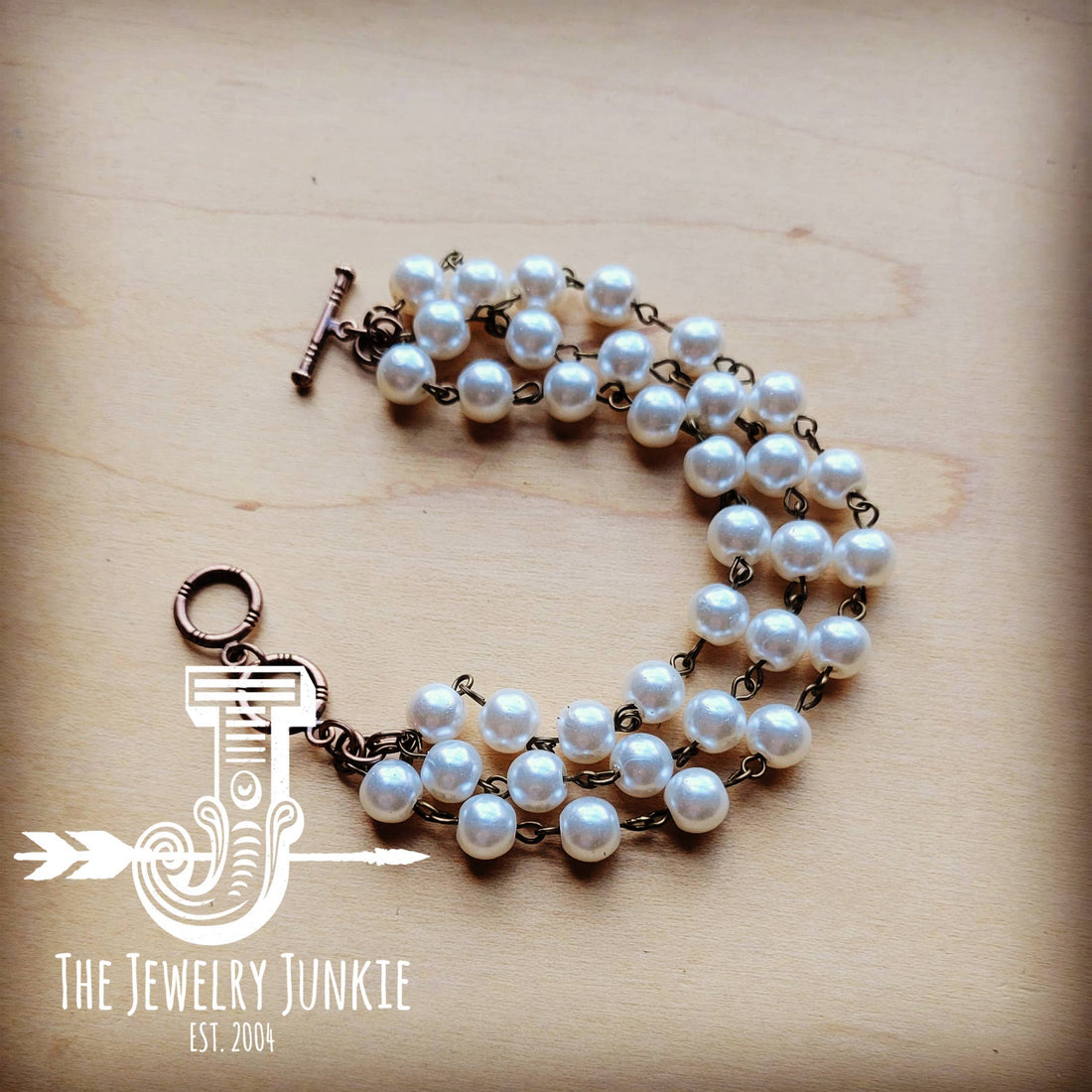Pearl Triple Strand Bracelet 804a