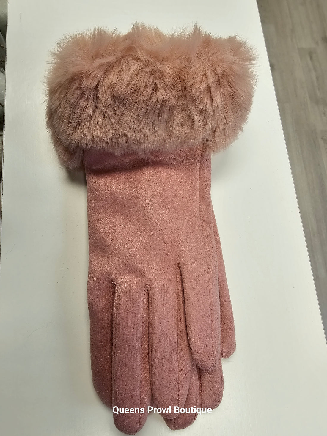 Gloves with Faux Fur Trim